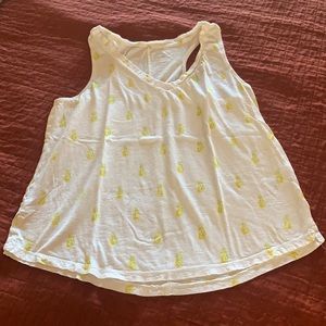 Fun pineapple print tank top
